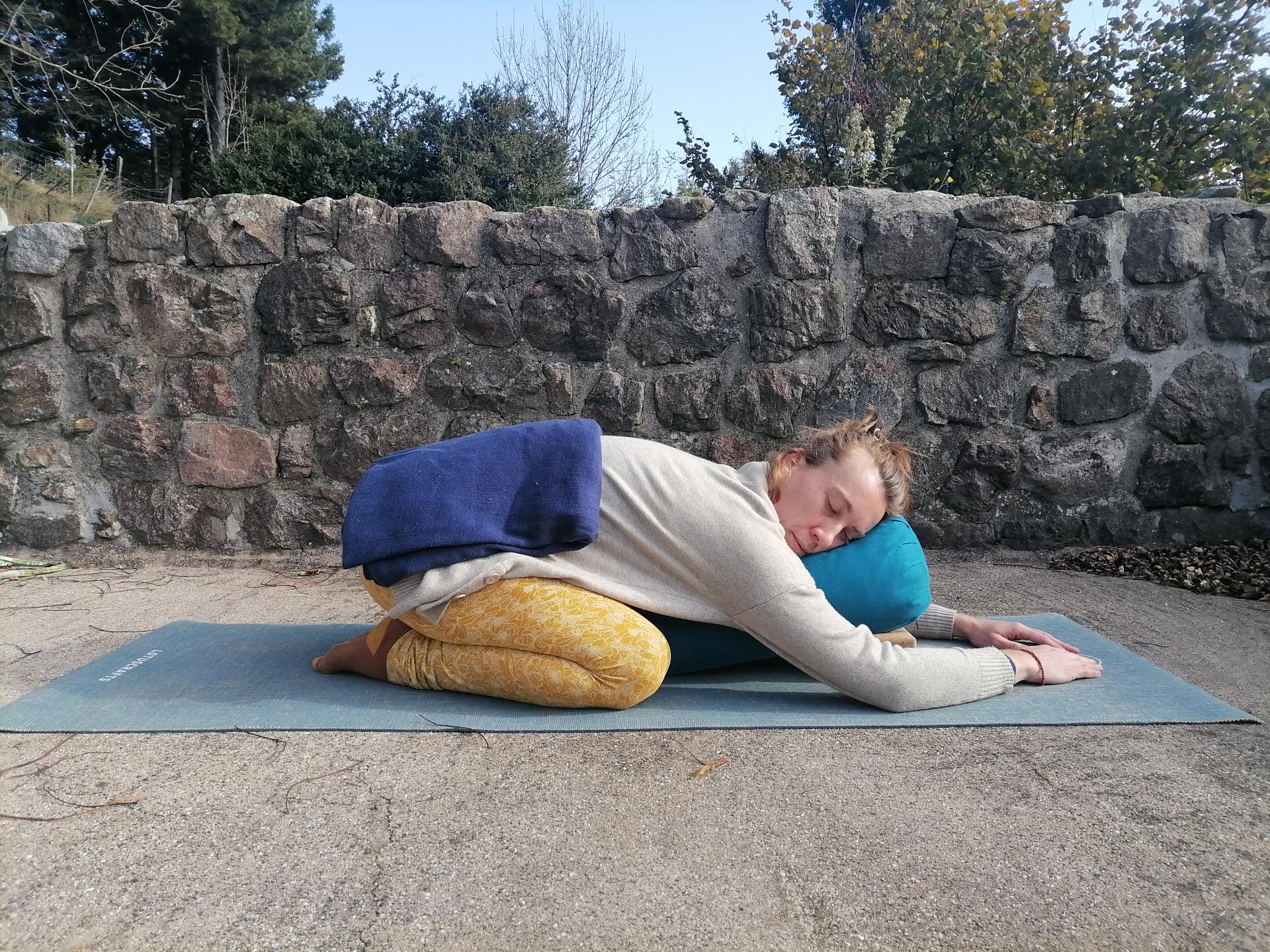 Balasana2